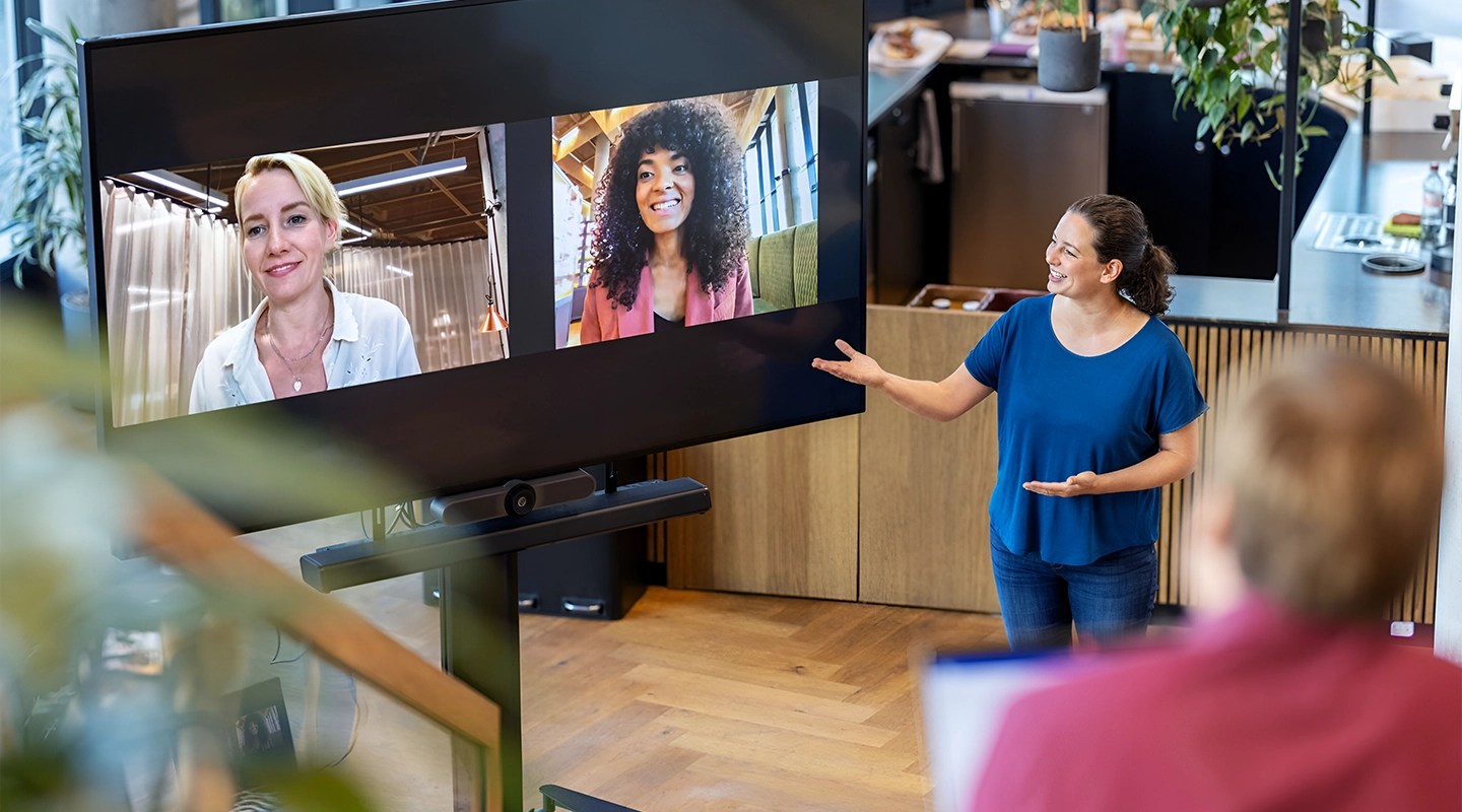 Enhancing virtual and hybrid events